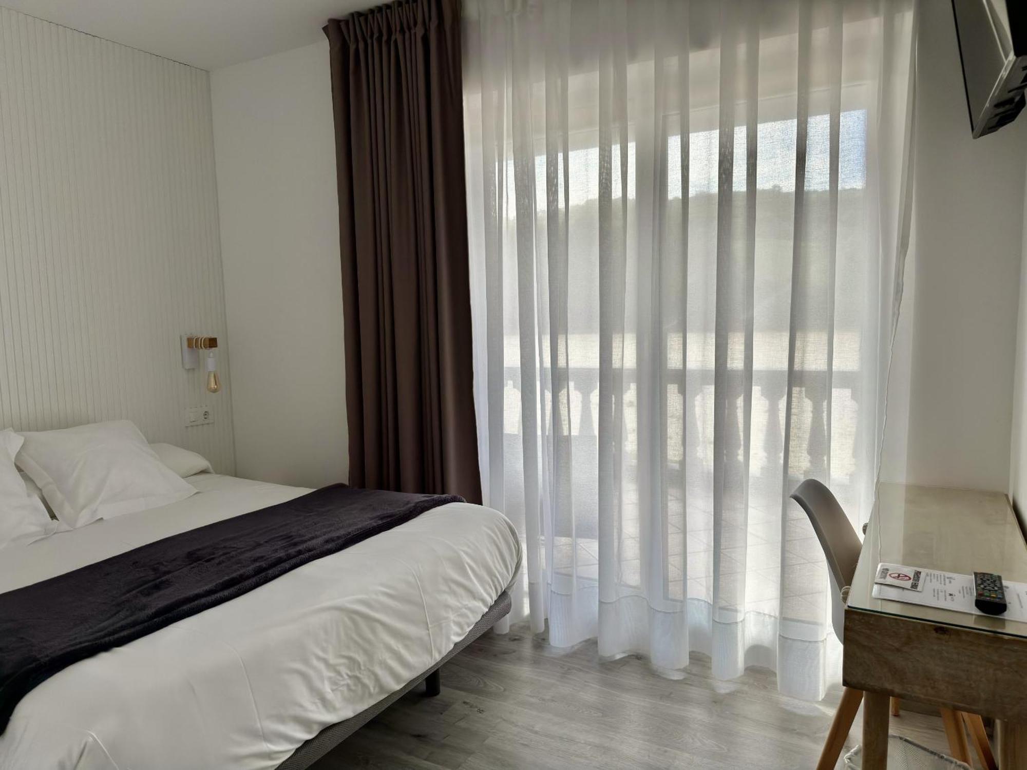 Hotel Sanmar Cóbreces Zewnętrze zdjęcie