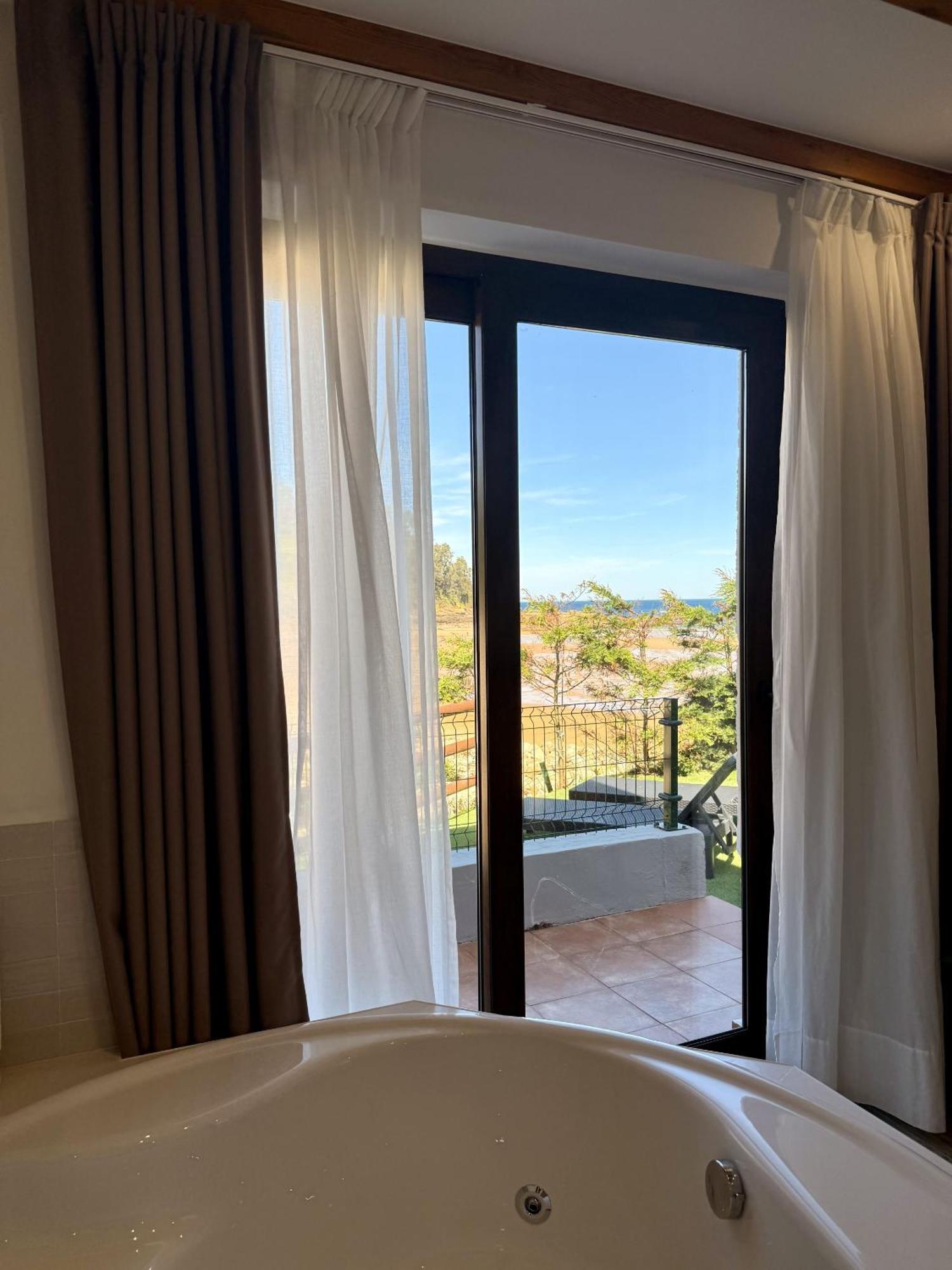 Hotel Sanmar Cóbreces Zewnętrze zdjęcie